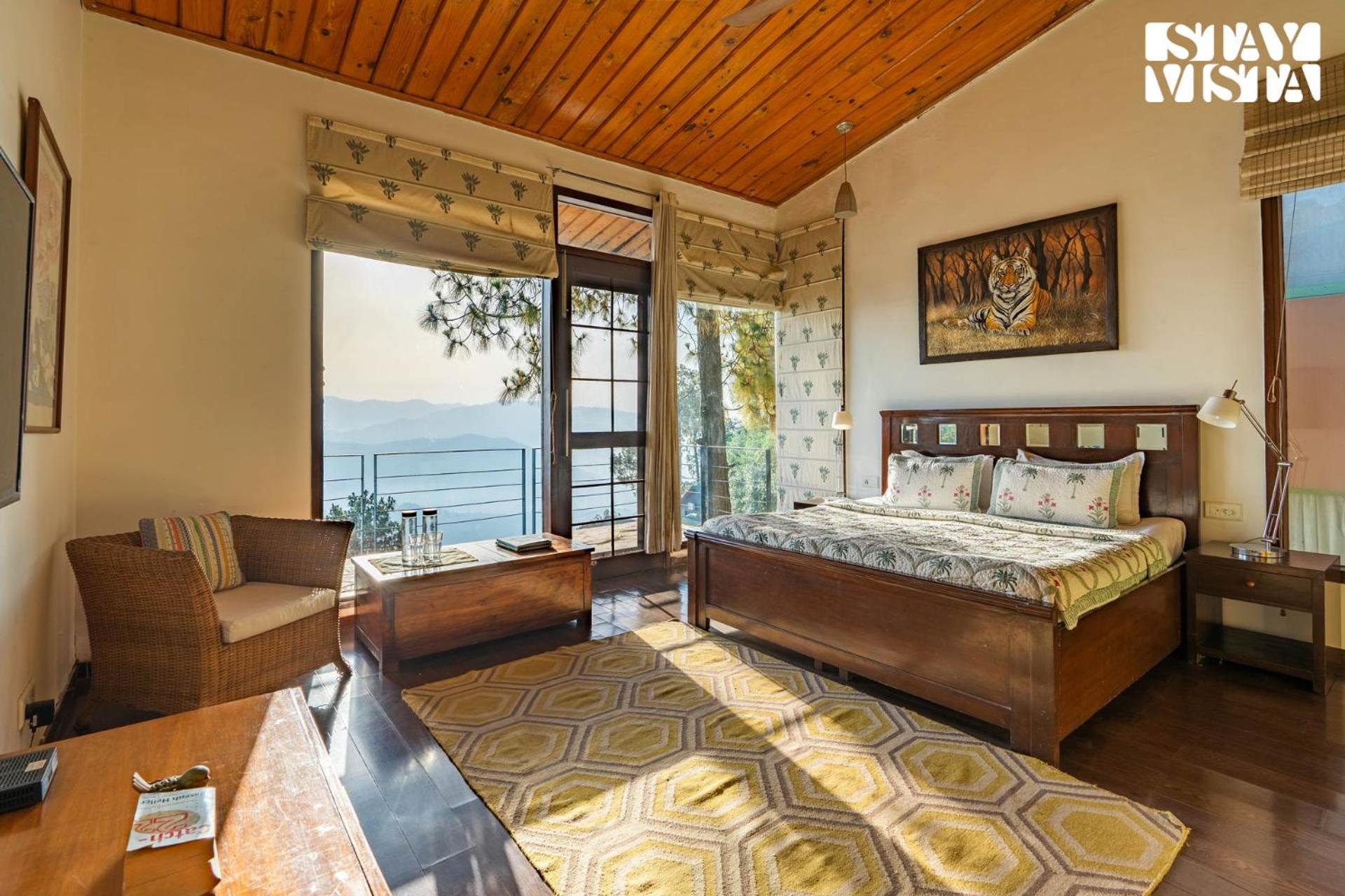 Stayvista At Hillcrest Villa With Valley View, Bonfire And Heater Kasauli Exteriör bild