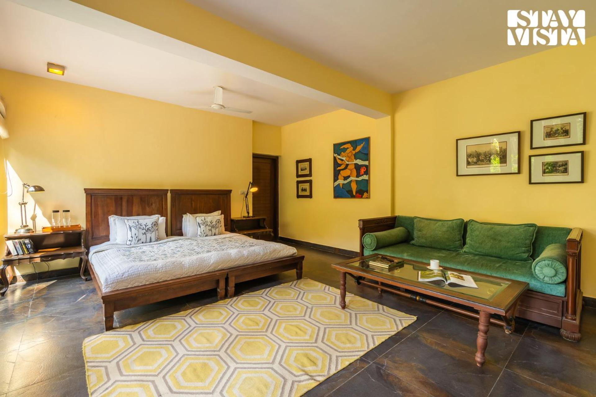 Stayvista At Hillcrest Villa With Valley View, Bonfire And Heater Kasauli Exteriör bild